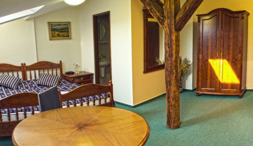 HOTEL ZLATÁ STOUPA Kutná Hora - Dvoulůžkový pokoj
